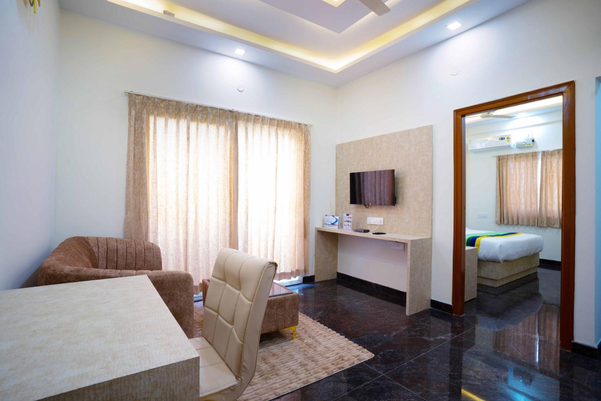 Treebo Galaxy Kings Suites, Hebbal Бенґалуру Екстер'єр фото